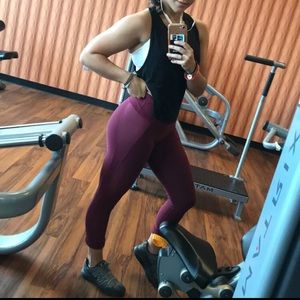 Medium 90 degree leggings maroon w sheer
